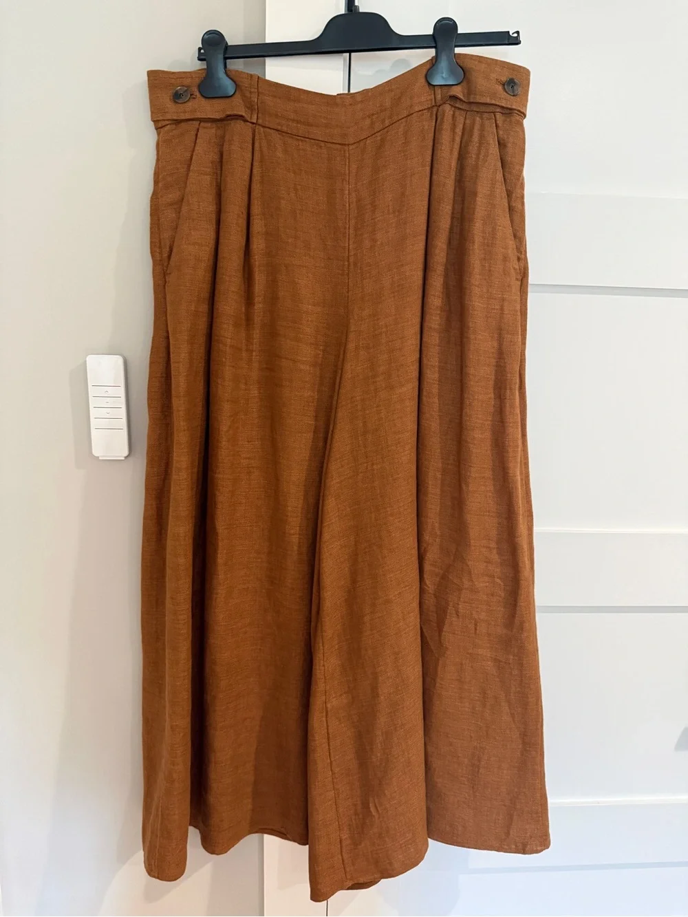 Banana Republic Lina Linen Ultra Wide-Leg Trousers